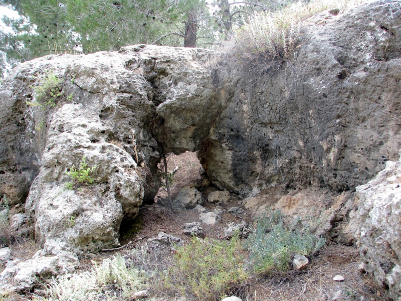 קובץ:אבני גזית.JPG