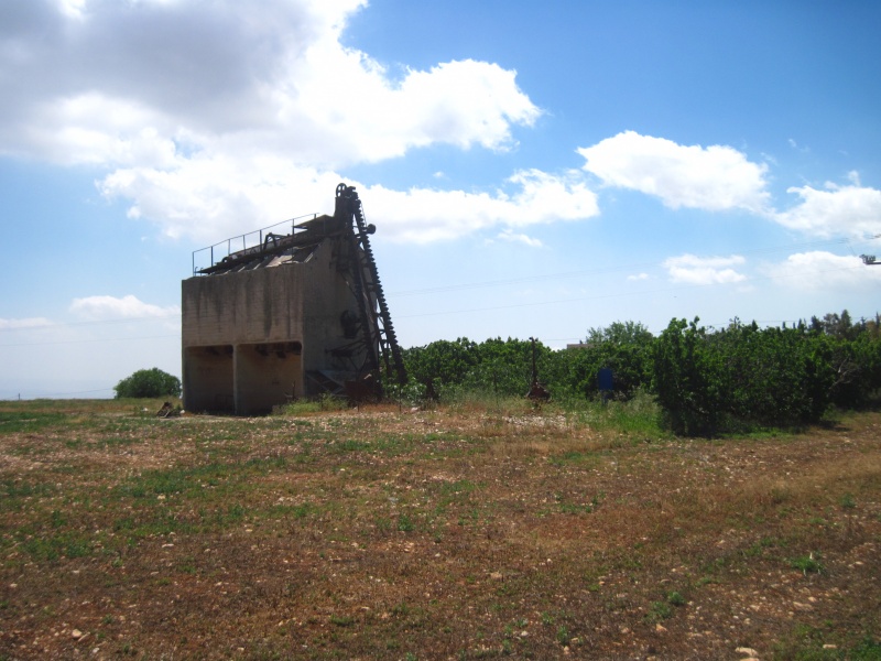 קובץ:בניןמחצבהמלכיה.JPG