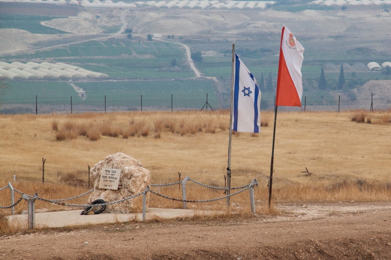 קובץ:ואדי פיראן ותלכיד 31-12-2017-10.jpg