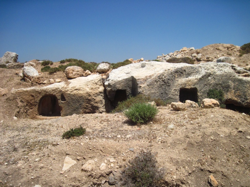 קובץ:חרבתקרניעה.JPG