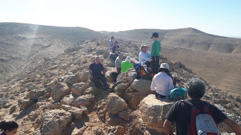 קובץ:טירה סלעית טבעית חדה ובולטת.jpg