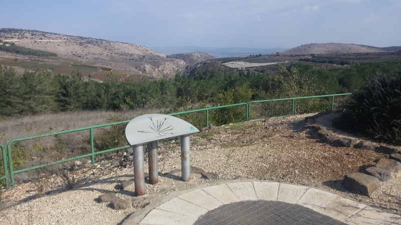 קובץ:תצפית מאתר הזכרון לחללי הכשרת דפנה.jpg