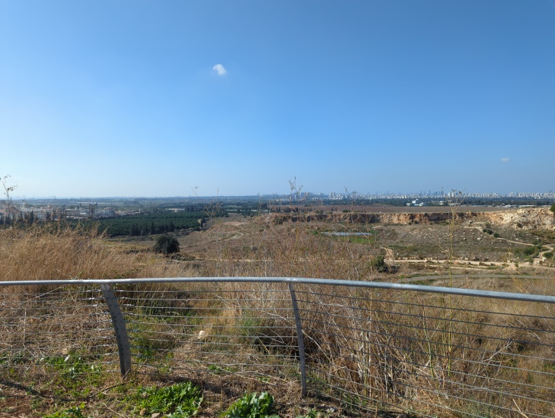 קובץ:2022-12-22T11 33 10.123804489478.jpg