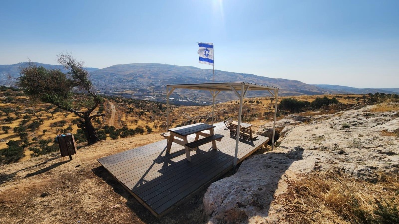 קובץ:2025-06-08T17 06 44.03881947643.jpg