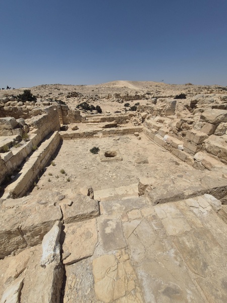 קובץ:2025-08-04T12 03 06.760992790608.jpg
