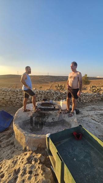 קובץ:2025-08-05T19 06 46.171665435885.jpg
