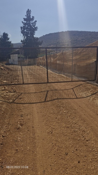 קובץ:2025-08-21T15 04 08.371770388087.jpg