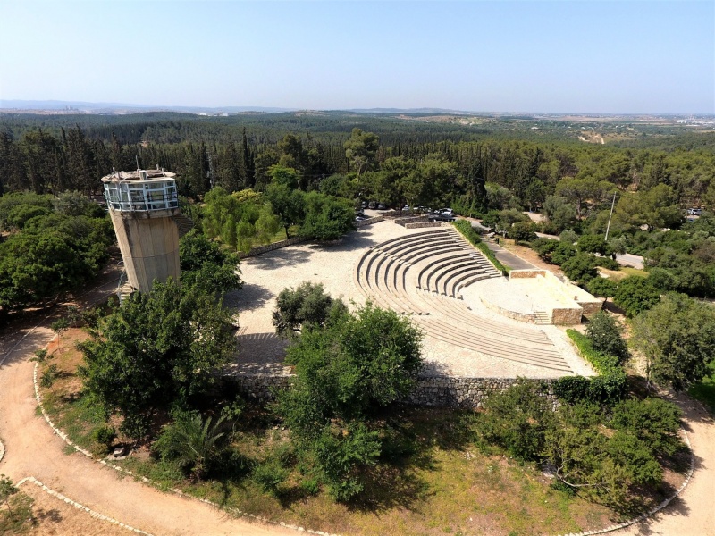 קובץ:61991428 10157244647554723 90454936126488576 o.jpg