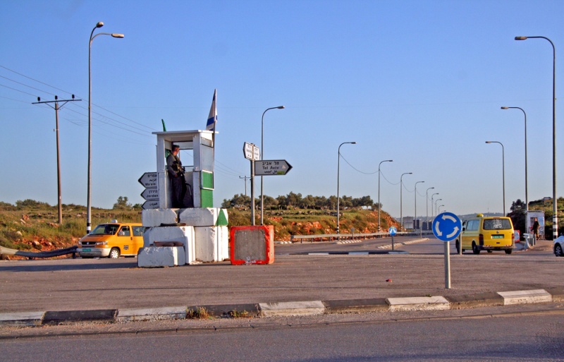 קובץ:Tapuach Junction22.jpg